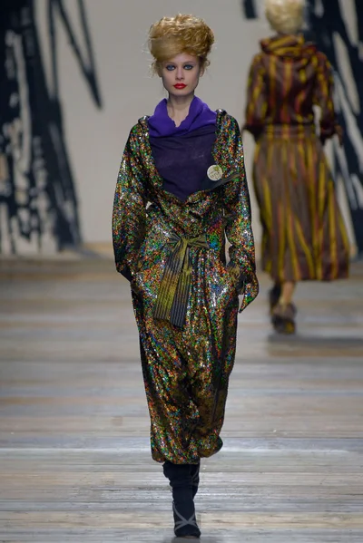 Look 39